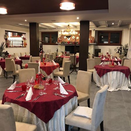 Locanda Rossa Hotell Romans di Varmo Eksteriør bilde