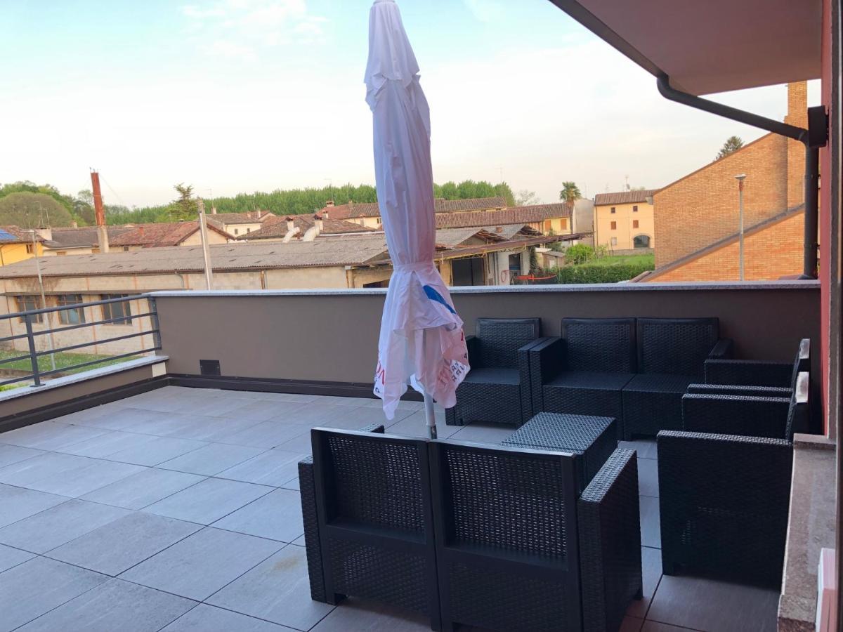 Locanda Rossa Hotell Romans di Varmo Eksteriør bilde