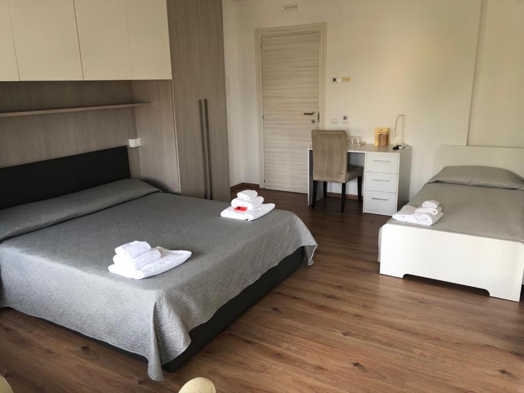 Locanda Rossa Hotell Romans di Varmo Eksteriør bilde